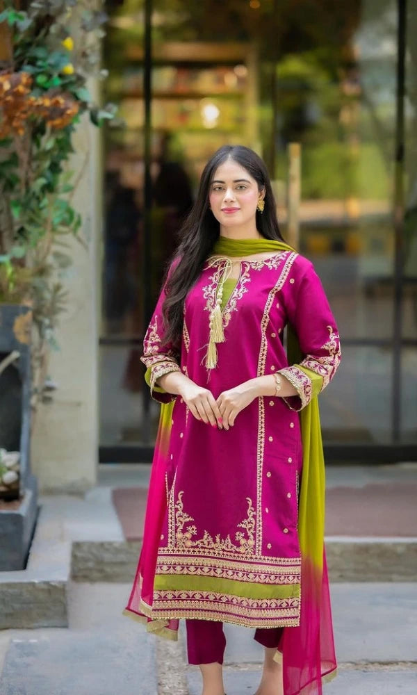 Omal By Komal-Embroiderd Lawn 3Pc's