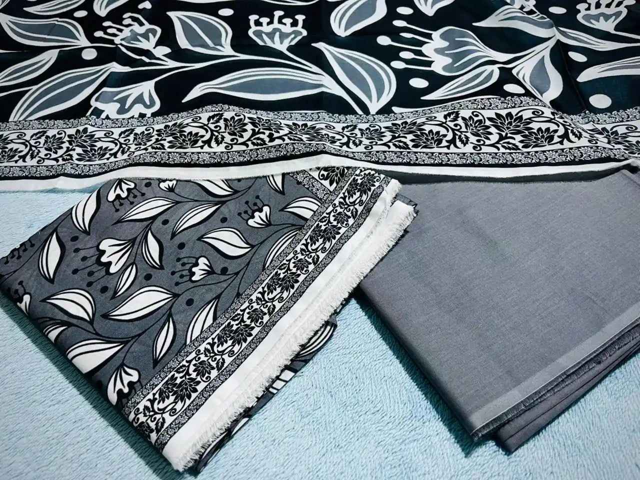 SAPPHIRE – Summer Collection 2026 – 3Pcs Printed Lawn P-1013